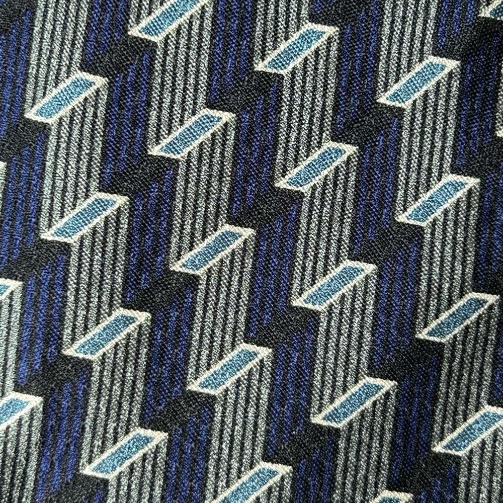 Lot Of 10 Vintage Ties Colorful,tasteful selection includes Gucci & Calvin Klein - Picture 15 of 15